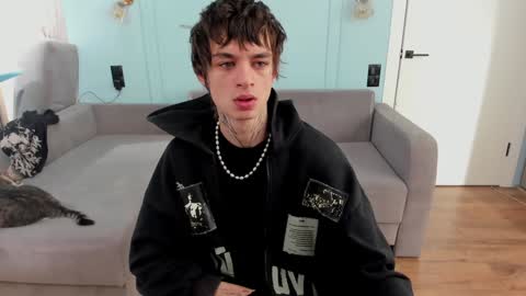 oliverrgroove online show from December 28, 2024, 8:26 am