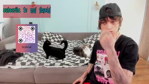 oliverrgroove online show from February 17, 2025, 4:37 pm