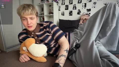 oliver online show from April 3, 2026, 2:15 pm