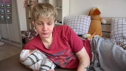 oliver online show from April 19, 2026, 9:52 am