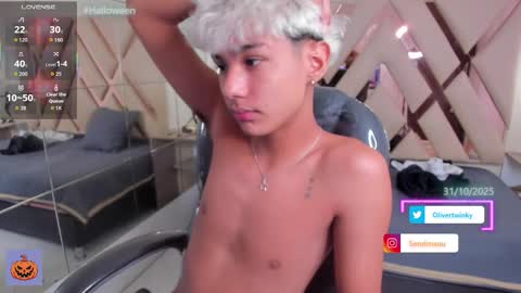 Oliver online show from October 25, 2025, 2:56 pm