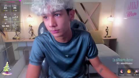 Oliver online show from November 17, 2025, 2:12 pm