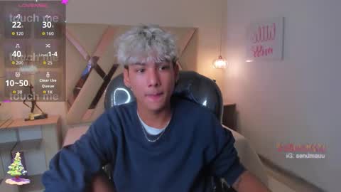 Oliver online show from November 18, 2025, 3:38 pm