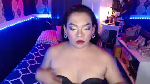 Snapshot of olivia_barda chatting on July 2, 2026, 8:31 am OLIVIA online show from July 2, 2026, 8:31 am
