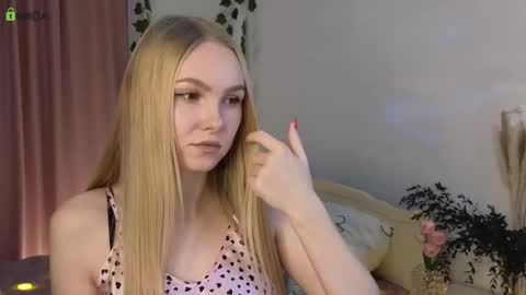 Oliva online show from January 13, 2026, 6:57 pm