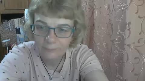 Olivia Mia online show from March 11, 2026, 5:52 pm