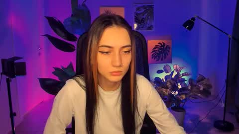 Snapshot of olivia_norton_ chatting on September 18, 2025, 9:33 am olivia_norton_ online show from September 18, 2025, 9:33 am