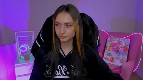 Snapshot of olivia_norton_ chatting on October 16, 2025, 1:12 pm olivia_norton_ online show from October 16, 2025, 1:12 pm