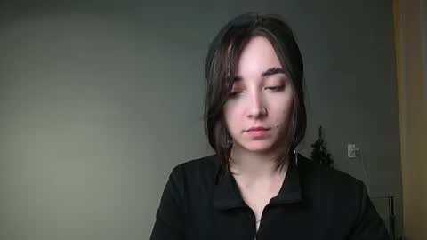 Olivia online show from February 19, 2025, 4:55 pm