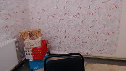 Olivia online show from February 25, 2025, 6:09 pm