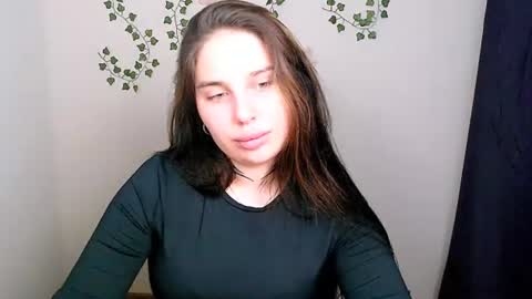 Snapshot of olivia_red_ chatting on June 22, 2026, 8:28 pm Olivia online show from June 22, 2026, 8:28 pm
