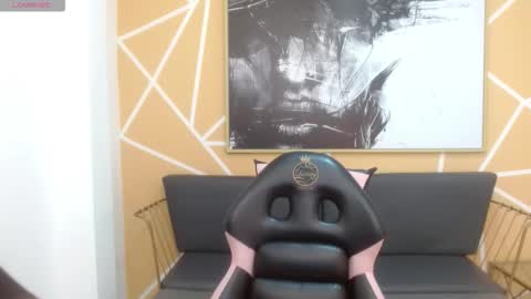 Olivia online show from January 11, 2026, 1:05 pm