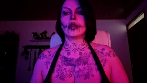   online show from October 2, 2025, 2:24 pm