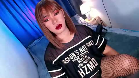 Miss OLIVIA online show from May 27, 2026, 2:08 am