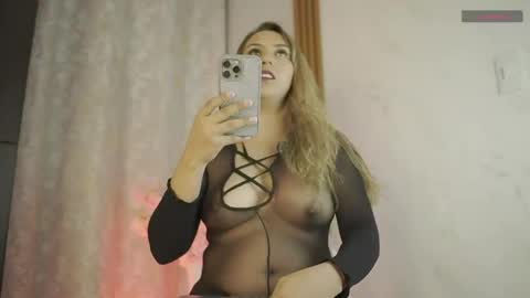  Olivia Velvett  conexion 05 00 pm to 1115 pm colombia online show from March 14, 2026, 11:21 pm