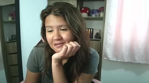 Olivia online show from September 13, 2025, 2:17 pm