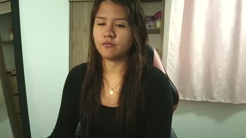 Olivia online show from October 4, 2025, 12:14 pm