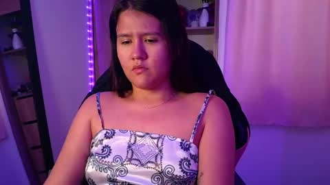 Olivia online show from April 19, 2026, 7:38 pm