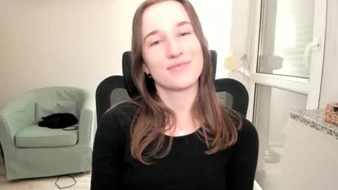 Snapshot of oliviaaa2003 chatting on December 3, 2024, 10:51 pm Oliwiaa2004 online show from December 3, 2024, 10:51 pm