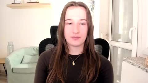 Snapshot of oliviaaa2003 chatting on March 1, 2025, 10:21 pm Oliwiaa2004 online show from March 1, 2025, 10:21 pm