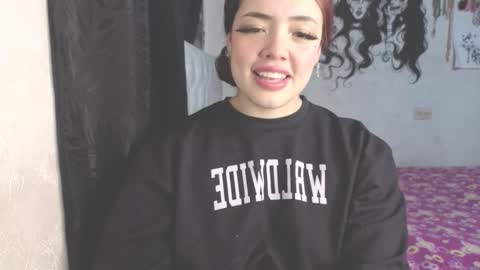 oliviabluee10 online show from November 27, 2025, 4:58 am