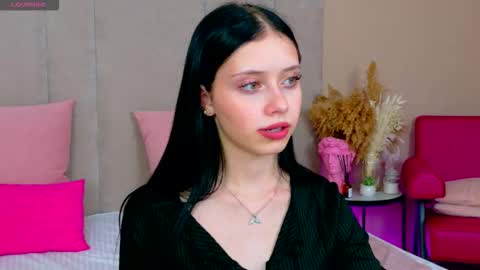 Snapshot of oliviakindes chatting on September 11, 2025, 5:35 pm Olivia online show from September 11, 2025, 5:35 pm