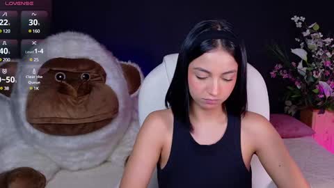 Snapshot of oliviamcneill chatting on February 4, 2025, 10:55 pm Olivia Mcneill online show from February 4, 2025, 10:55 pm