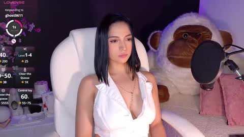 Snapshot of oliviamcneill chatting on February 8, 2025, 11:45 pm Olivia Mcneill online show from February 8, 2025, 11:45 pm