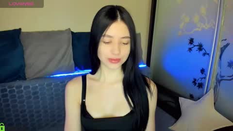 oliviarichi online show from February 10, 2026, 8:51 am