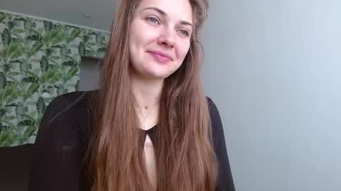 Olivia online show from November 1, 2025, 5:20 am