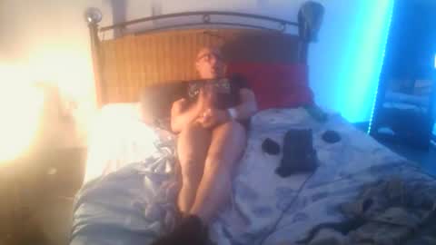 olivier_21 online show from May 22, 2026, 3:24 am