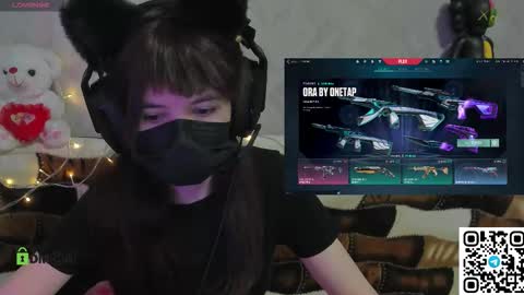 Snapshot of ollie_baird chatting on December 1, 2025, 6:51 am Ollie online show from December 1, 2025, 6:51 am