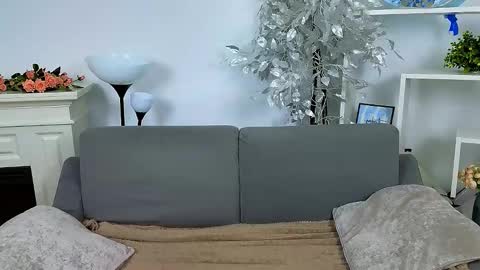 Olli and Stiw online show from December 14, 2025, 8:30 am