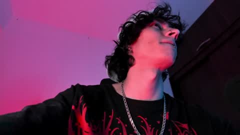     online show from December 12, 2024, 6:14 am