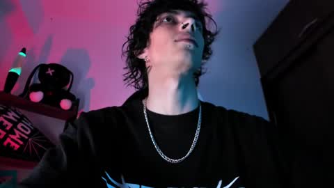     online show from March 5, 2025, 3:08 am