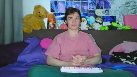 Snapshot of ololkd chatting on October 23, 2025, 9:13 pm Tony online show from October 23, 2025, 9:13 pm