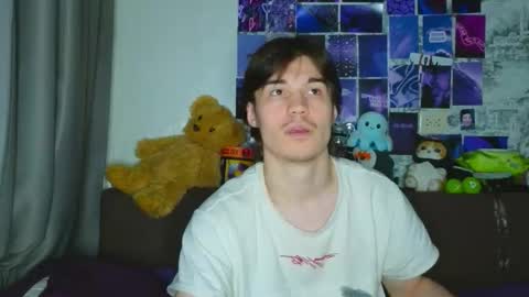 Snapshot of ololkd chatting on November 17, 2025, 5:24 am Tony online show from November 17, 2025, 5:24 am