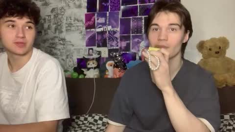 Snapshot of ololkd chatting on November 28, 2025, 6:16 am Tony online show from November 28, 2025, 6:16 am