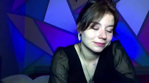 Snapshot of oltaroom chatting on September 18, 2025, 1:18 am Olta online show from September 18, 2025, 1:18 am