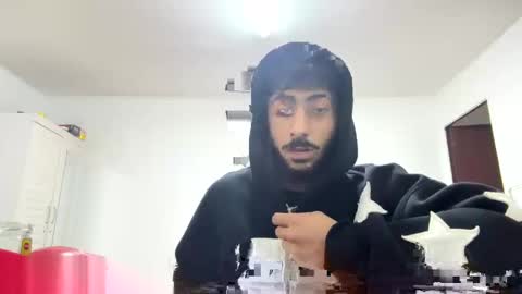 Snapshot of omarsami998 chatting on January 20, 2025, 5:27 pm omarsami998 online show from January 20, 2025, 5:27 pm