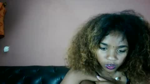 Snapshot of omegah05 chatting on May 22, 2026, 7:19 pm omegah05 online show from May 22, 2026, 7:19 pm