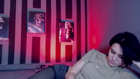 onaloon online show from March 10, 2026, 2:49 am