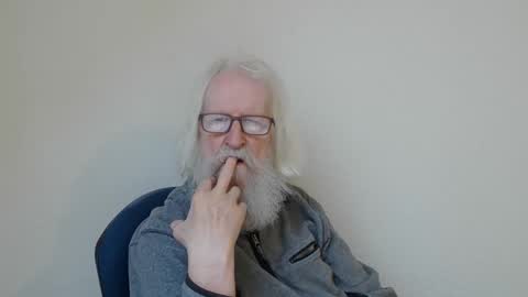 Somewhere over the rainbow online show from January 12, 2026, 7:57 am