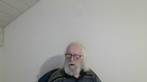 Somewhere over the rainbow online show from July 26, 2026, 8:38 pm