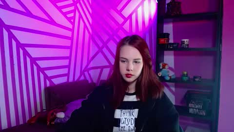 onessandra online show from September 10, 2025, 3:50 am