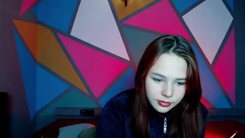 onessandra online show from November 19, 2025, 5:40 am