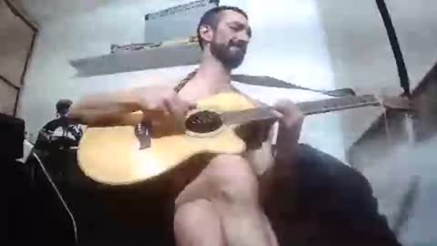 Giorgeo  Armani online show from March 1, 2025, 7:08 am