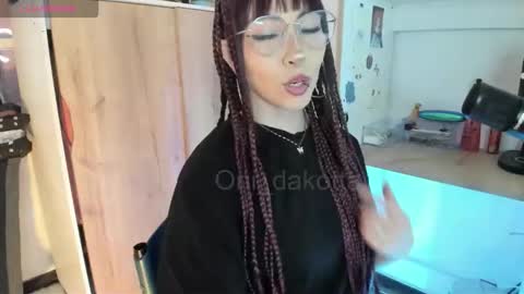 oni_dakotta online show from December 22, 2025, 12:46 pm