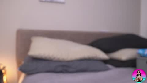  Sttephany  online show from October 6, 2025, 8:12 am