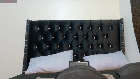 Bestie online show from November 28, 2025, 6:38 am